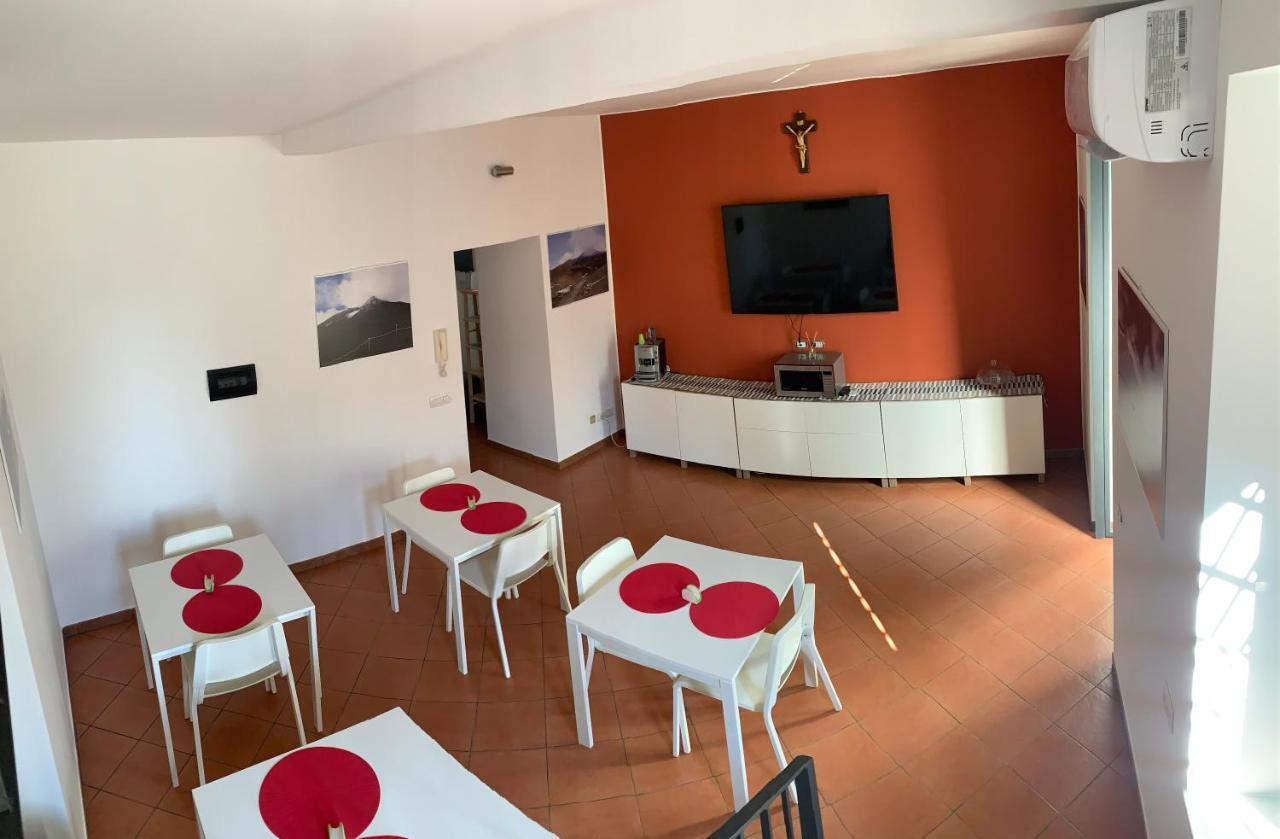 Rooms Teatro Greco Катанія Екстер'єр фото