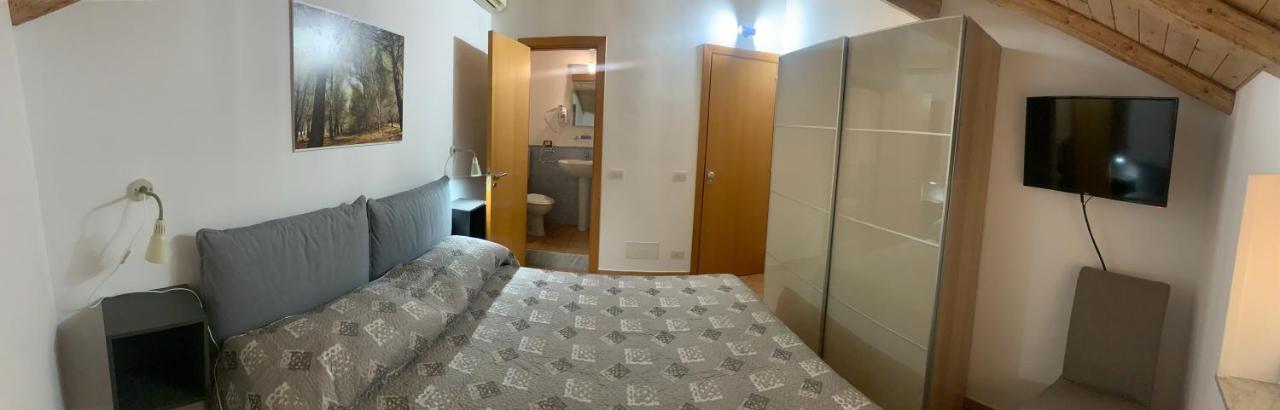Rooms Teatro Greco Катанія Екстер'єр фото
